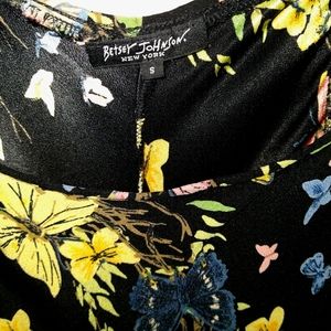 Betsy Johnson- Elegant Ankle-Length Sun Dress